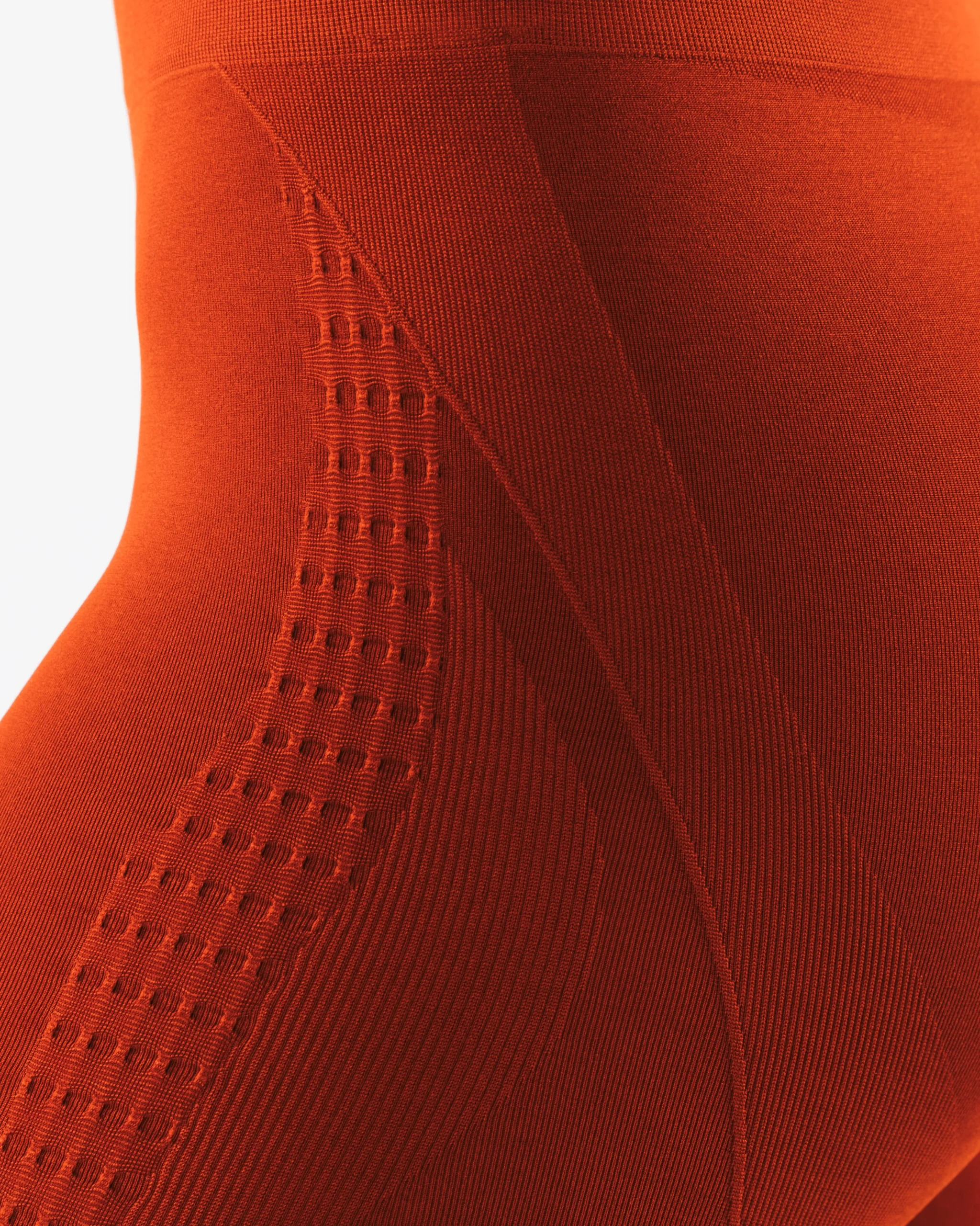 Amplify Contour Legging