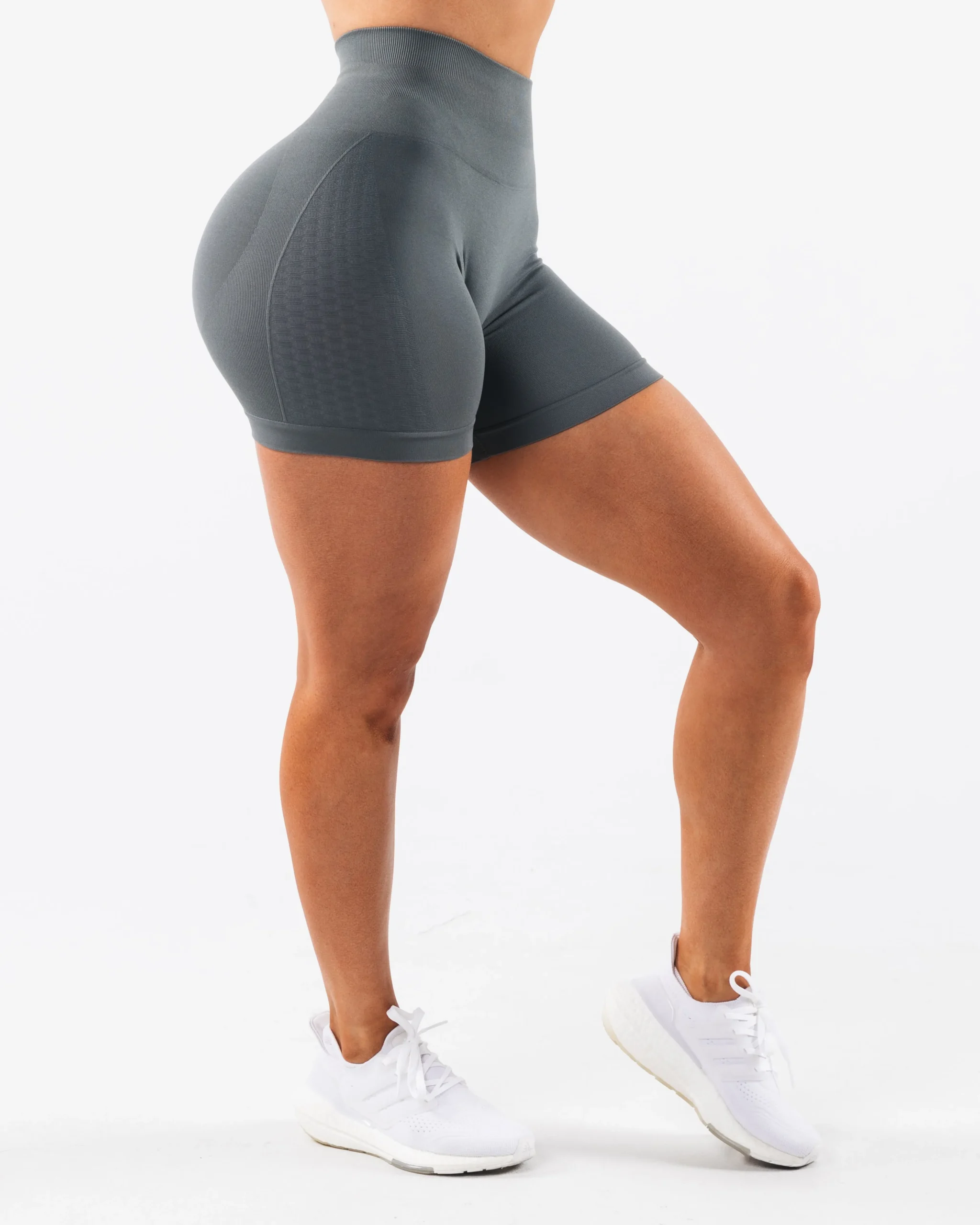 Amplify Contour Short 5"