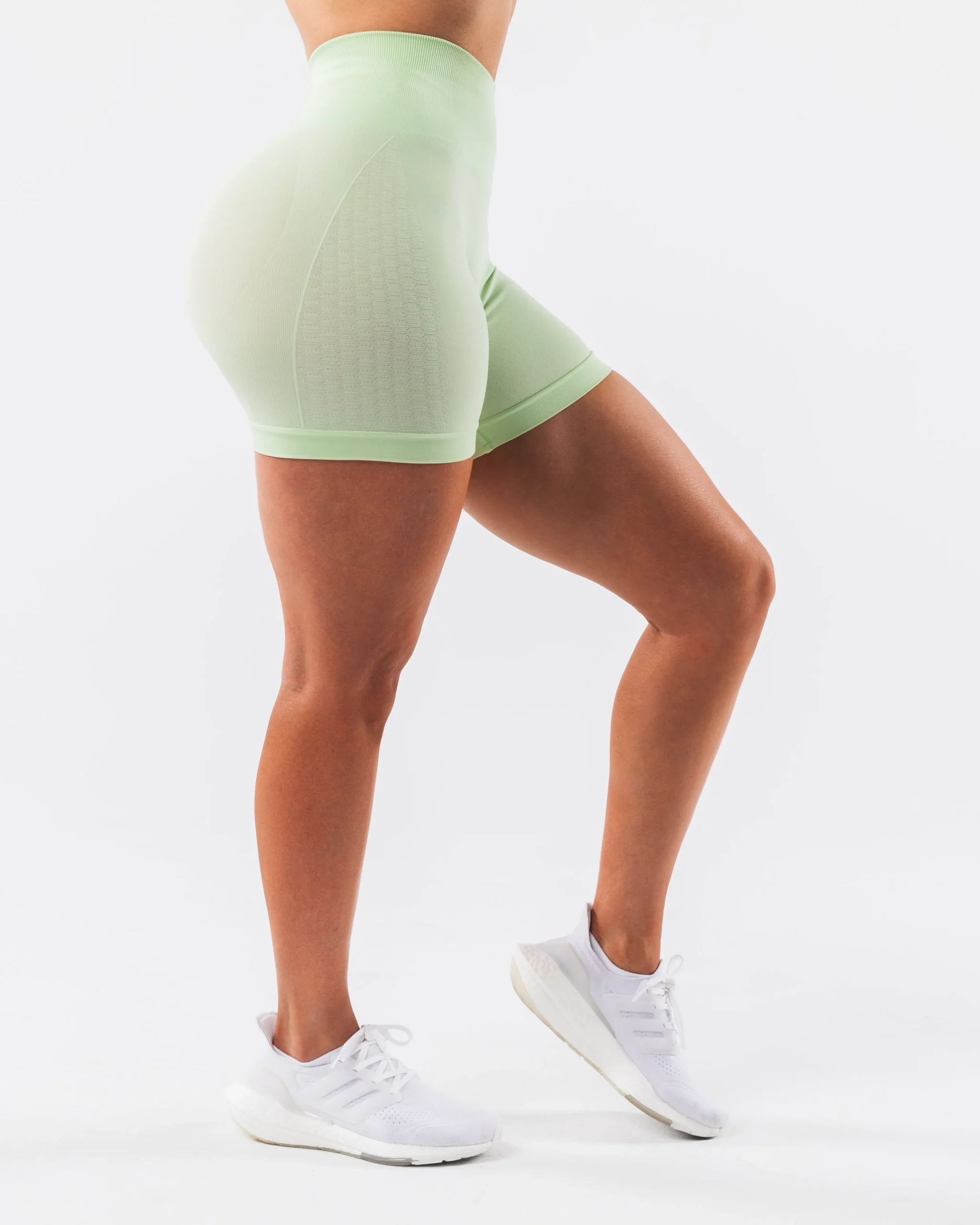 Amplify Contour Short 5"