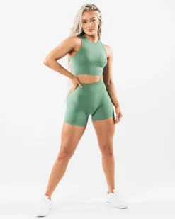 Amplify Short 4.5"