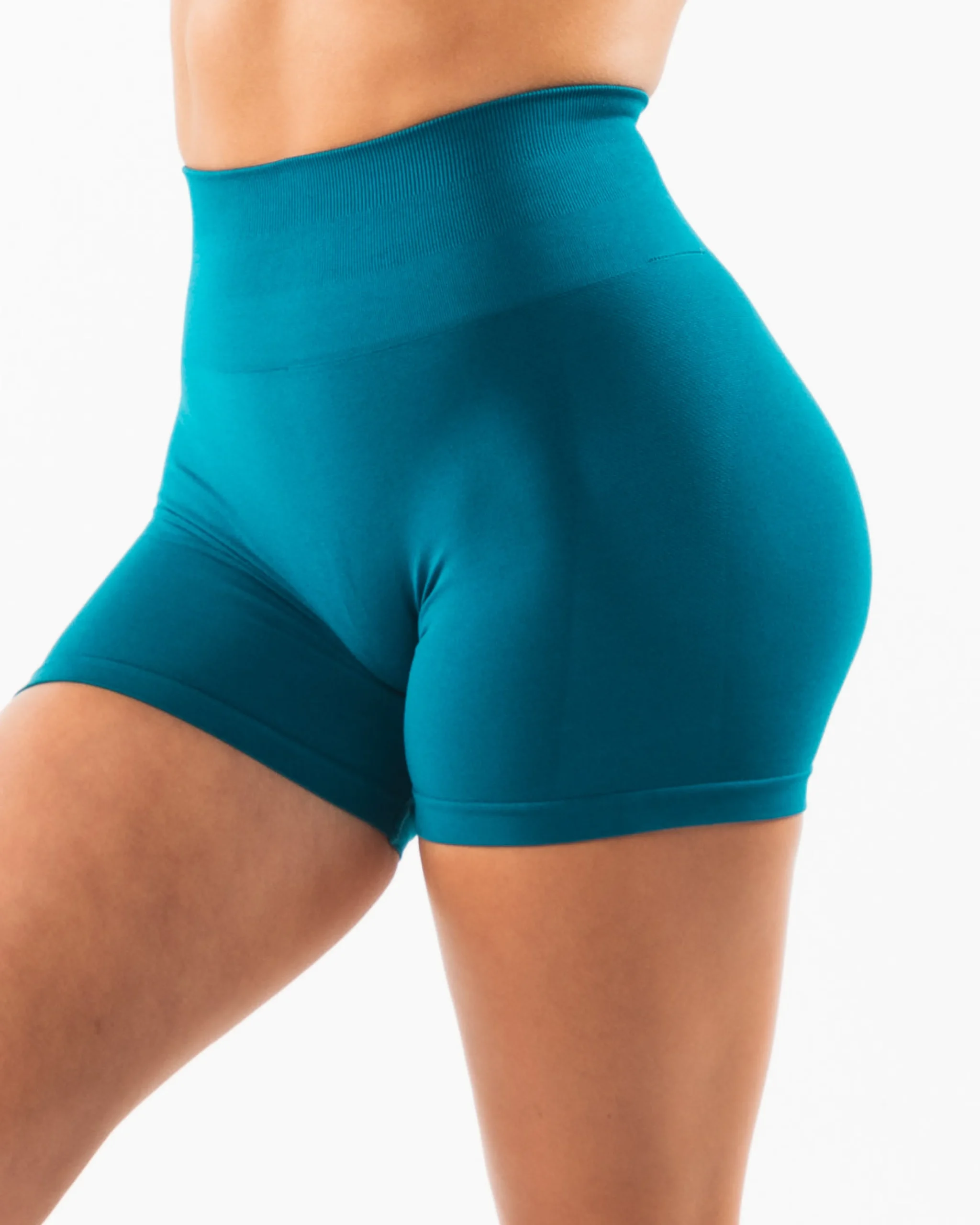 Amplify Short 4.5"