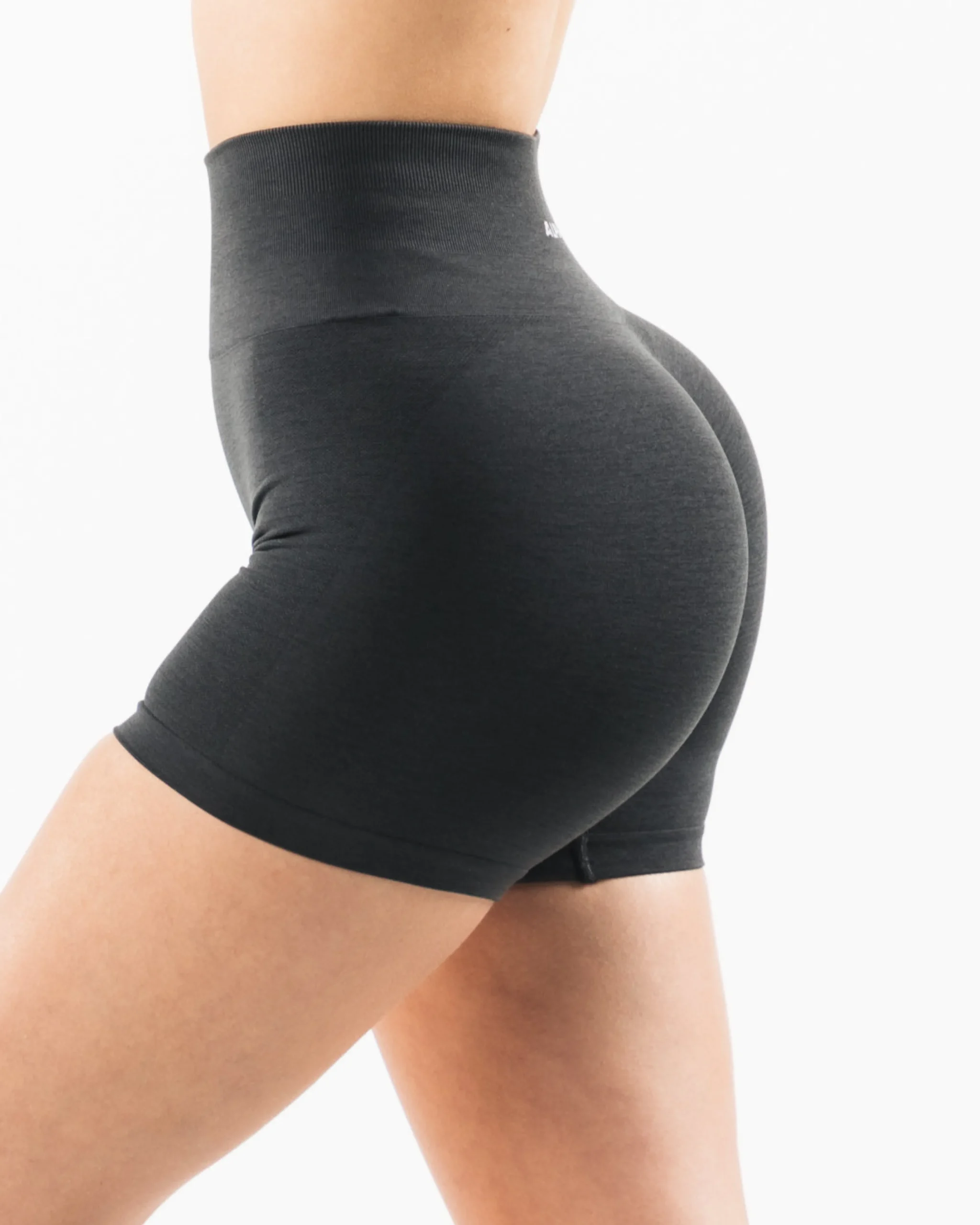 Amplify Short 4.5"