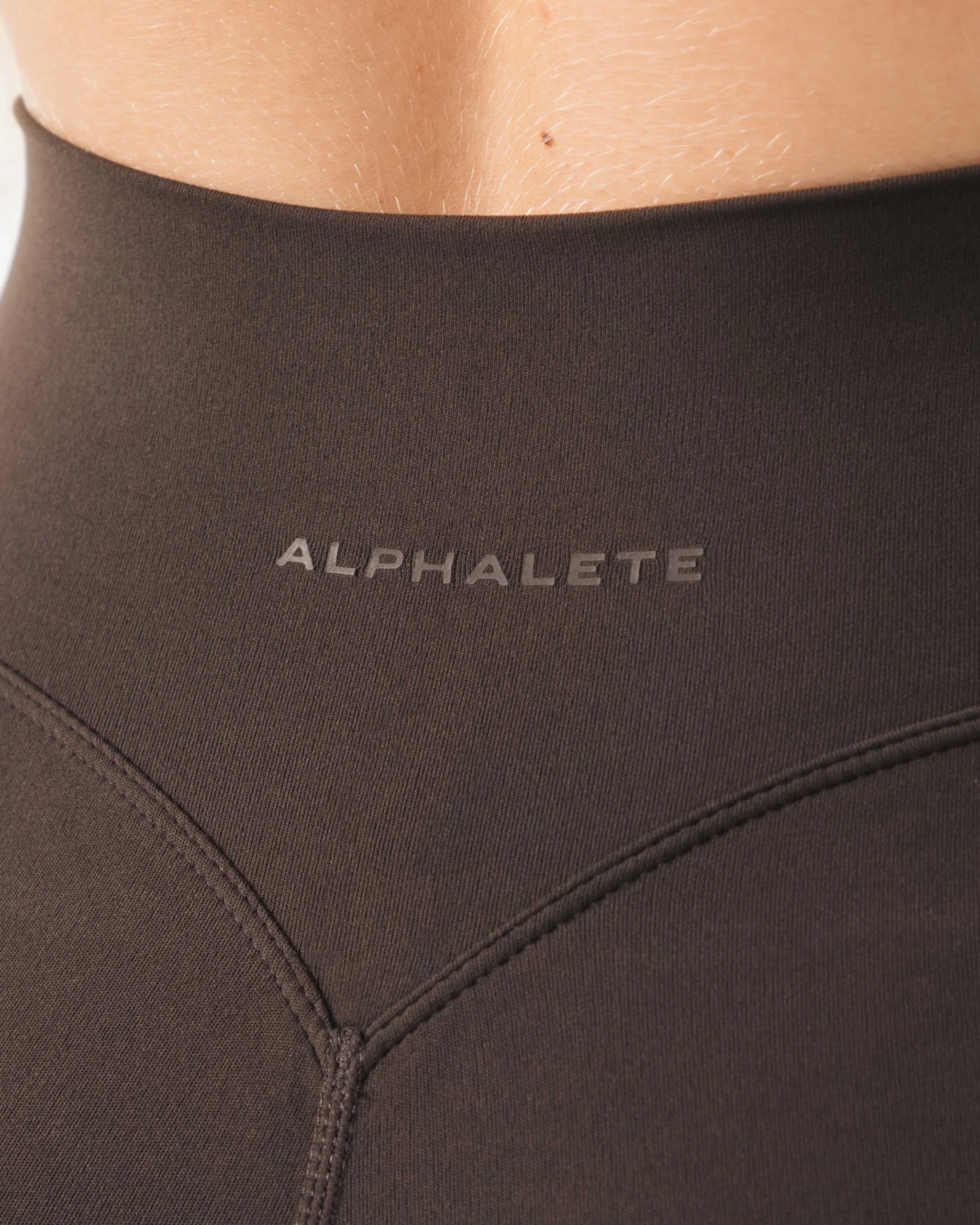 Aura Short 5"