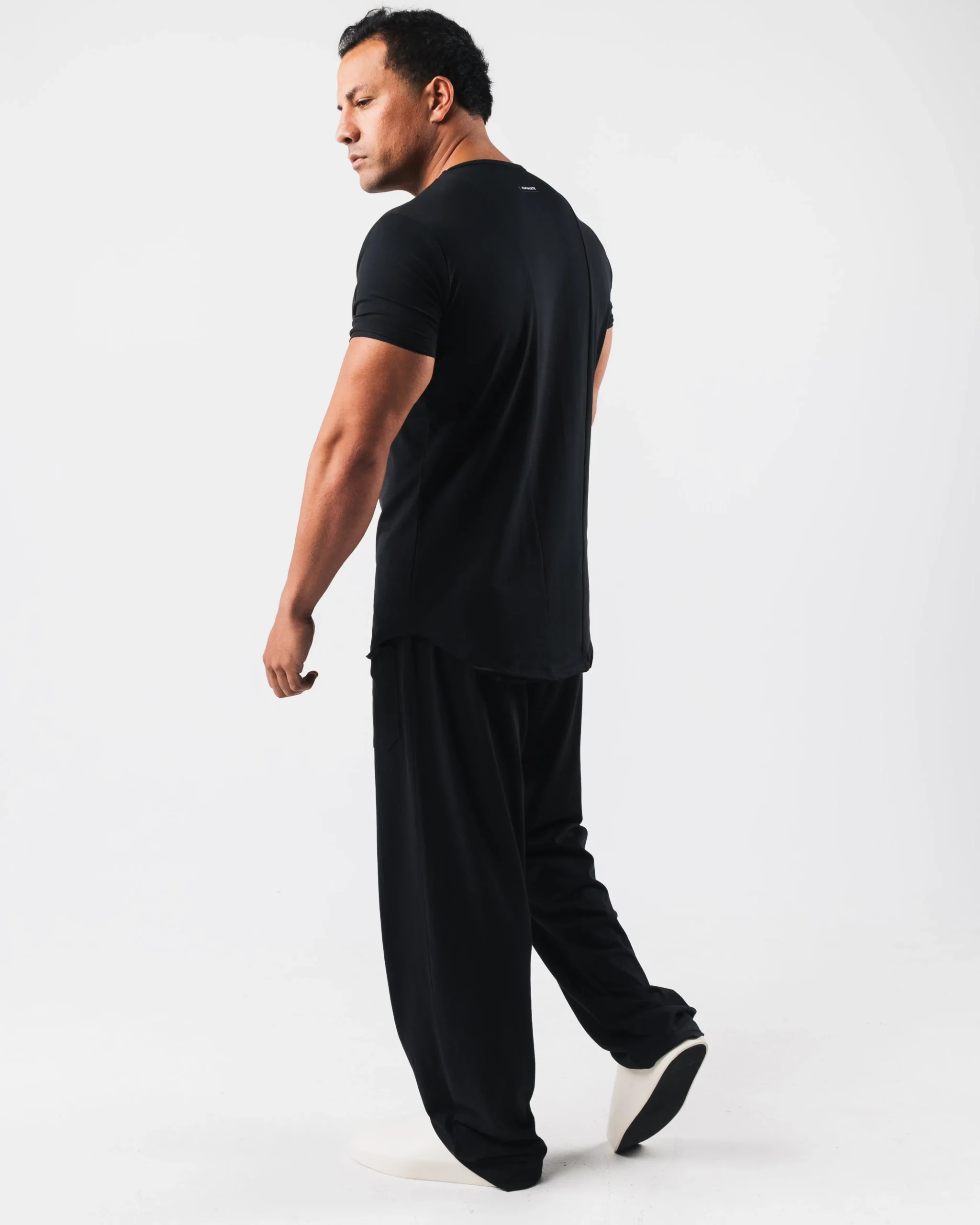 Essential Scoop Neck