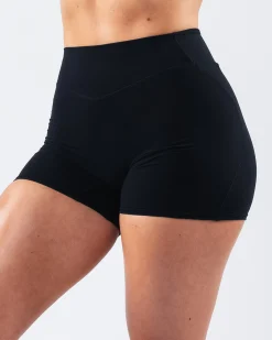 Everyday Core Short