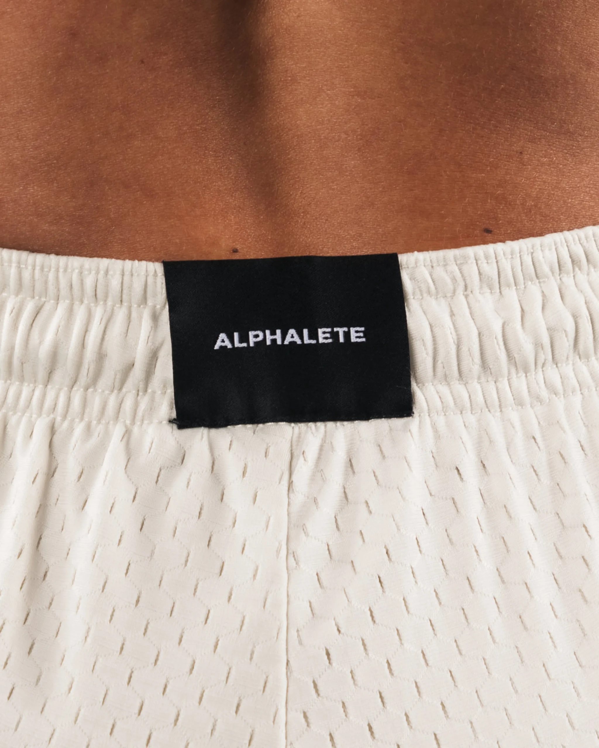 Signature Mesh Short 4"