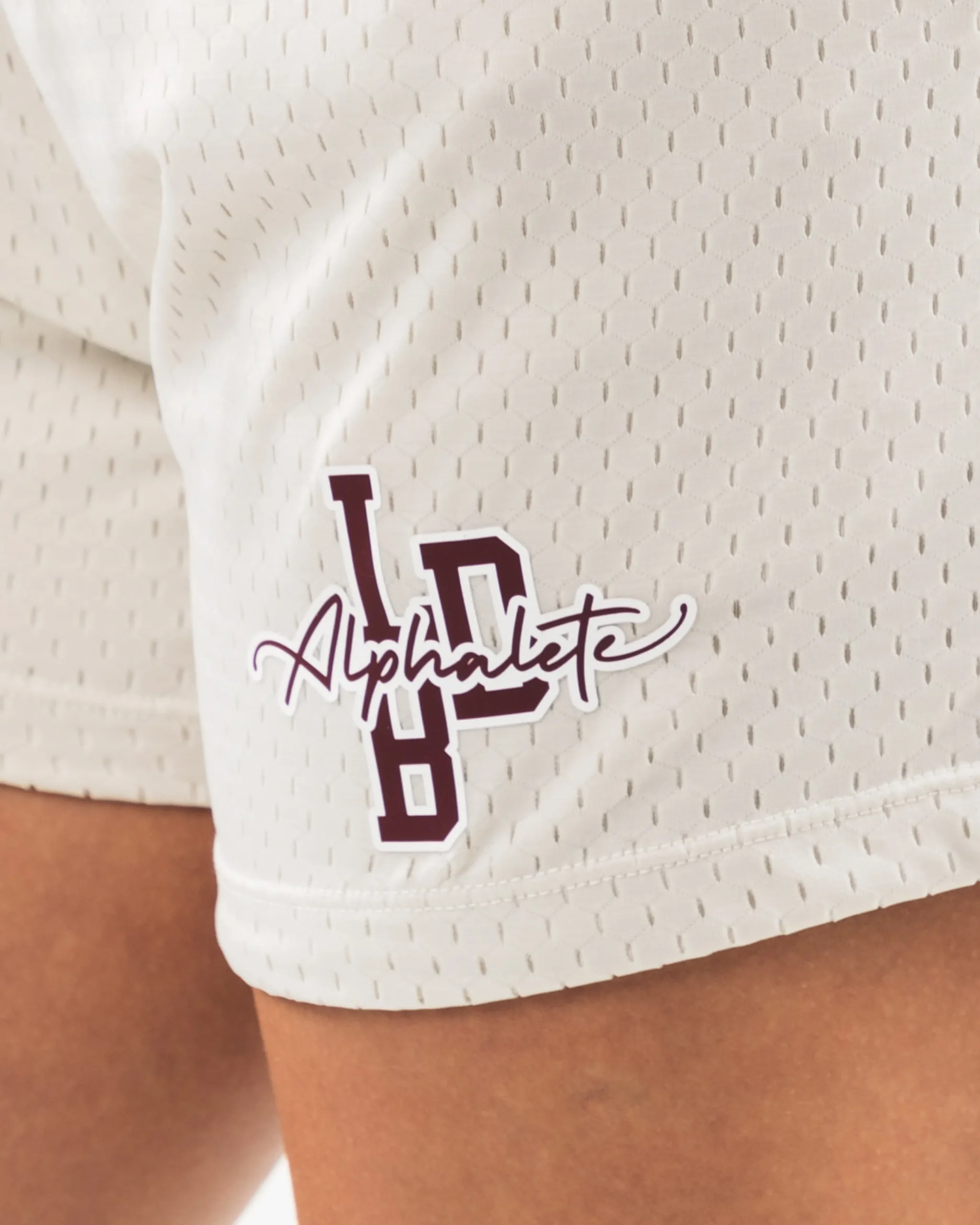 Signature Mesh Short 4"