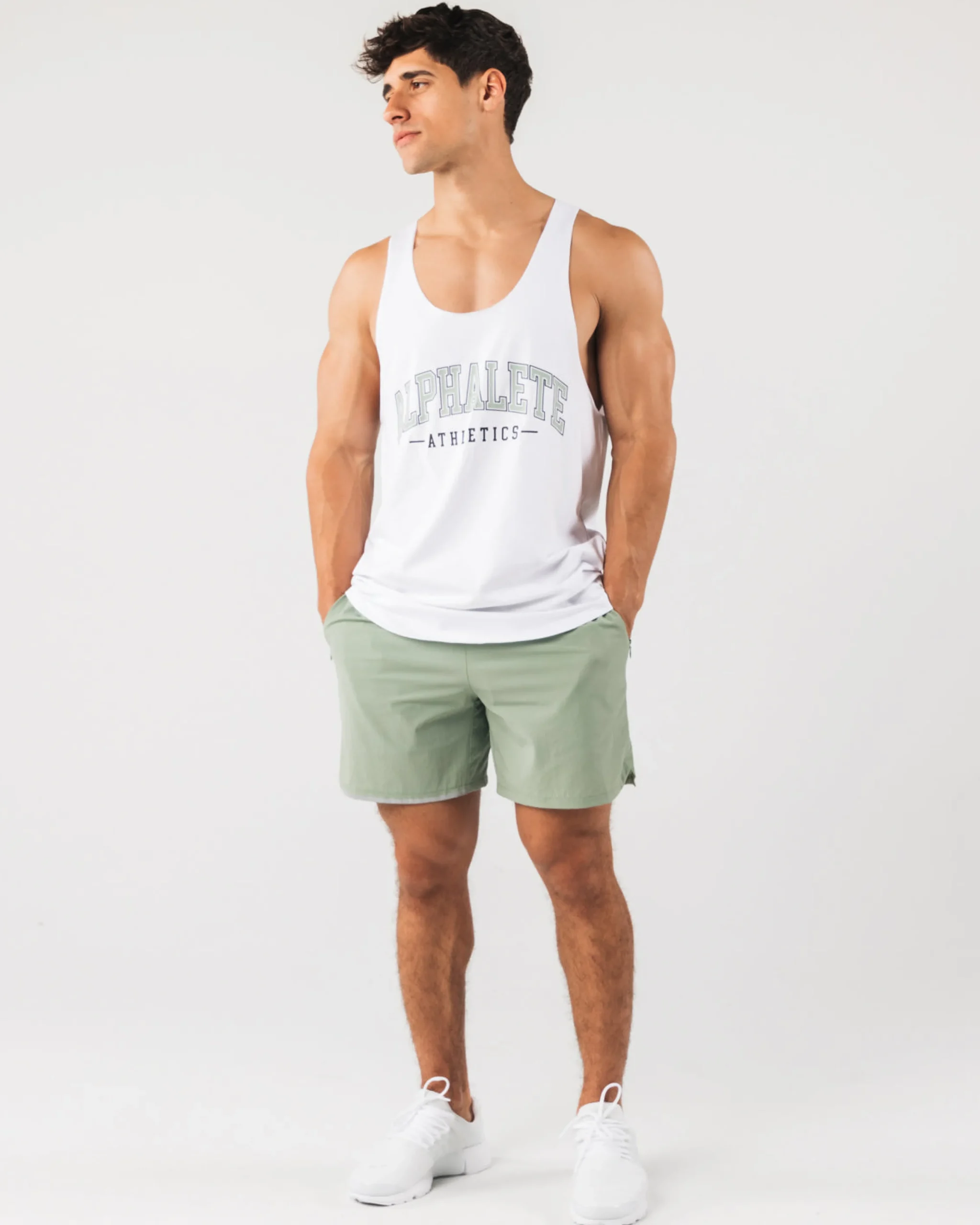 Studio Short 6"