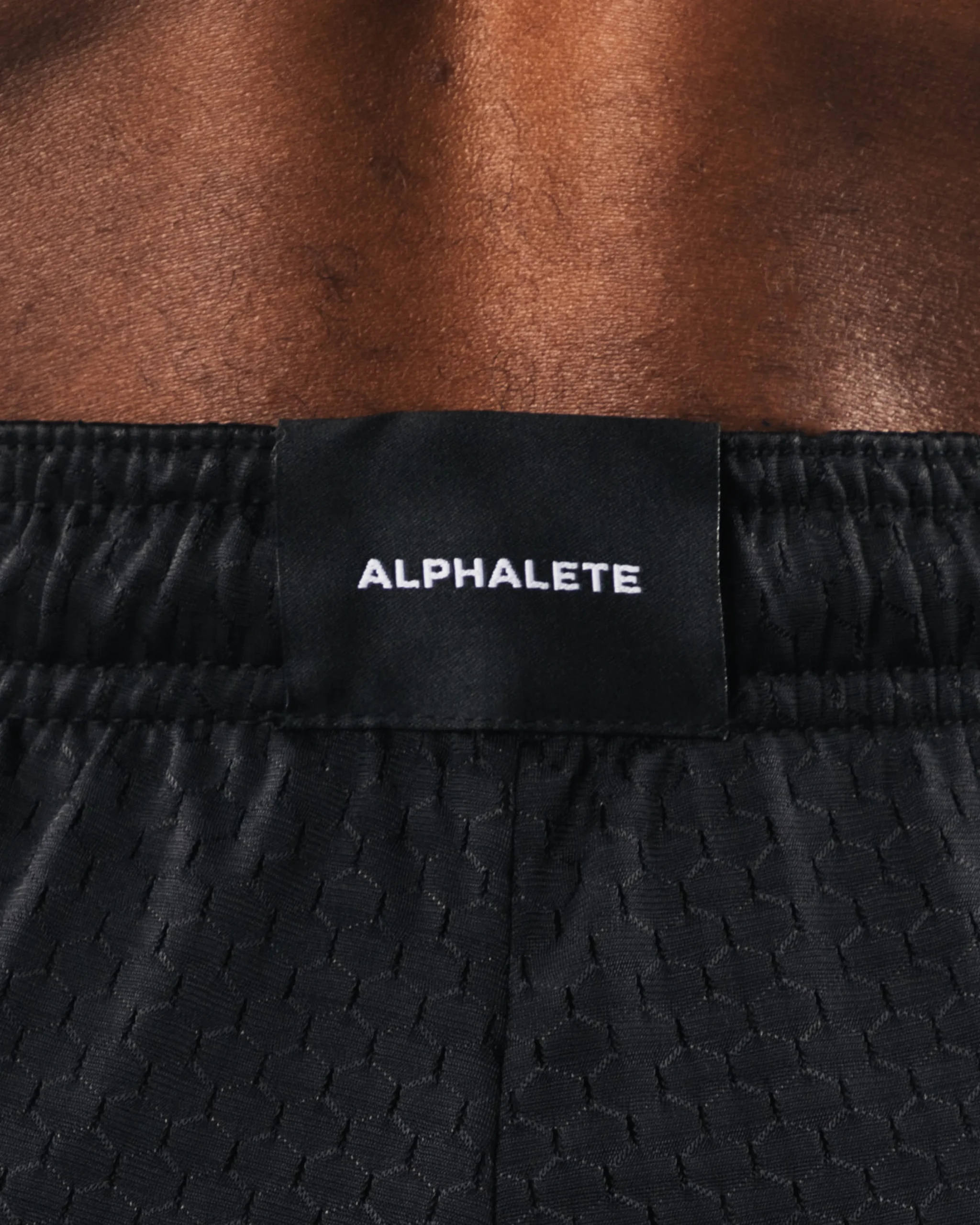 Wolf Head Mesh Short 6"