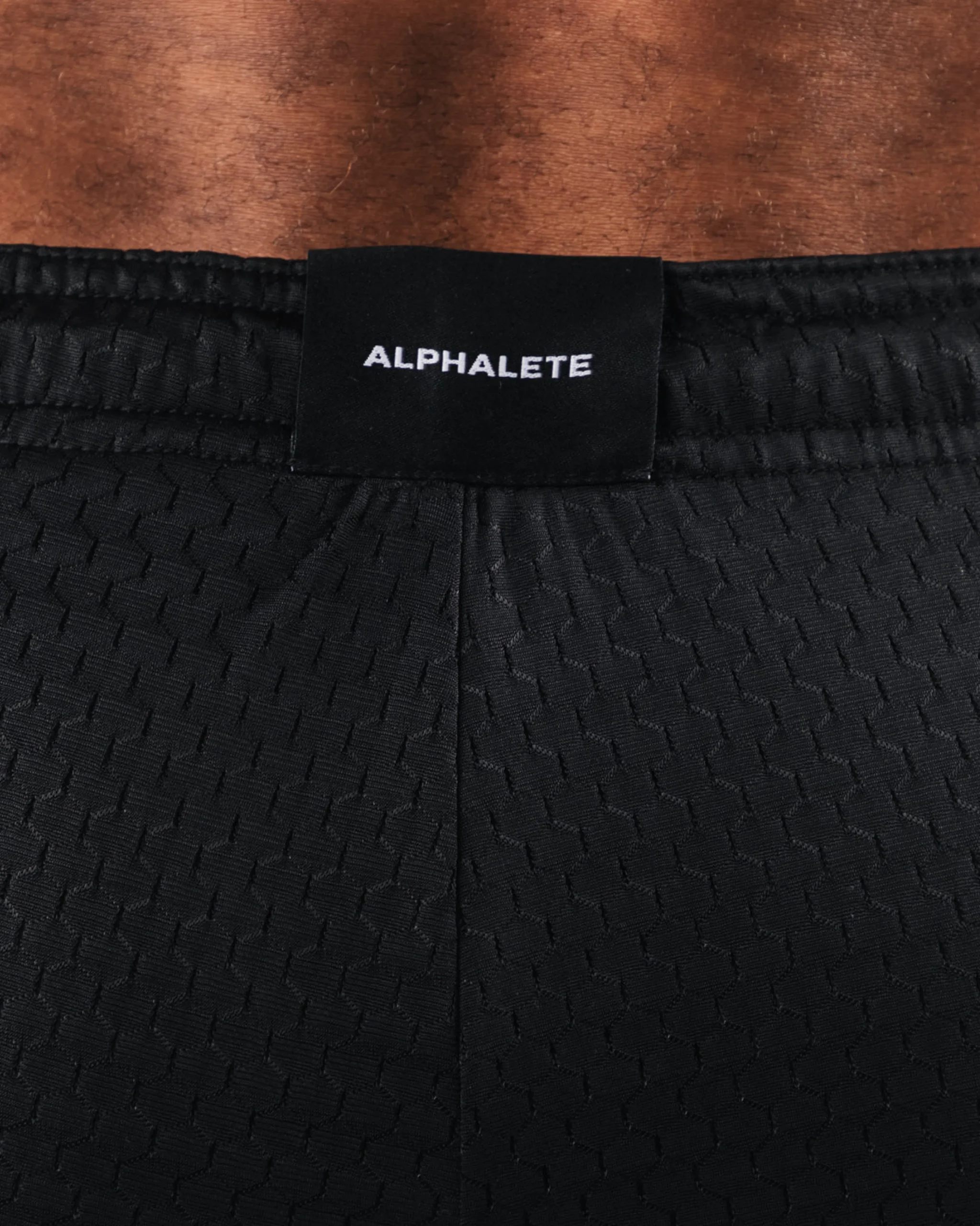 Wolf Head Mesh Short 6"